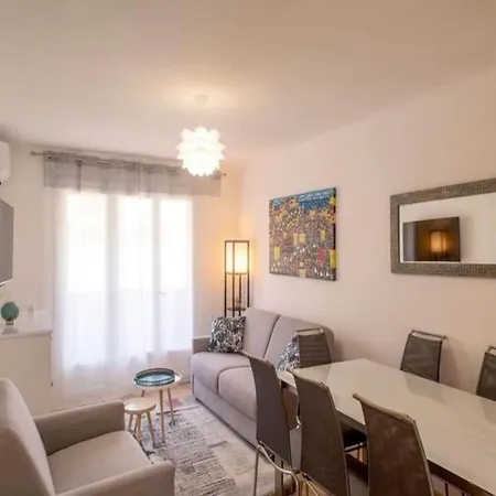 Apartment For 4 People